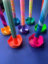 Load image into Gallery viewer, Magenta Colour Pop Wavy Candle Holder