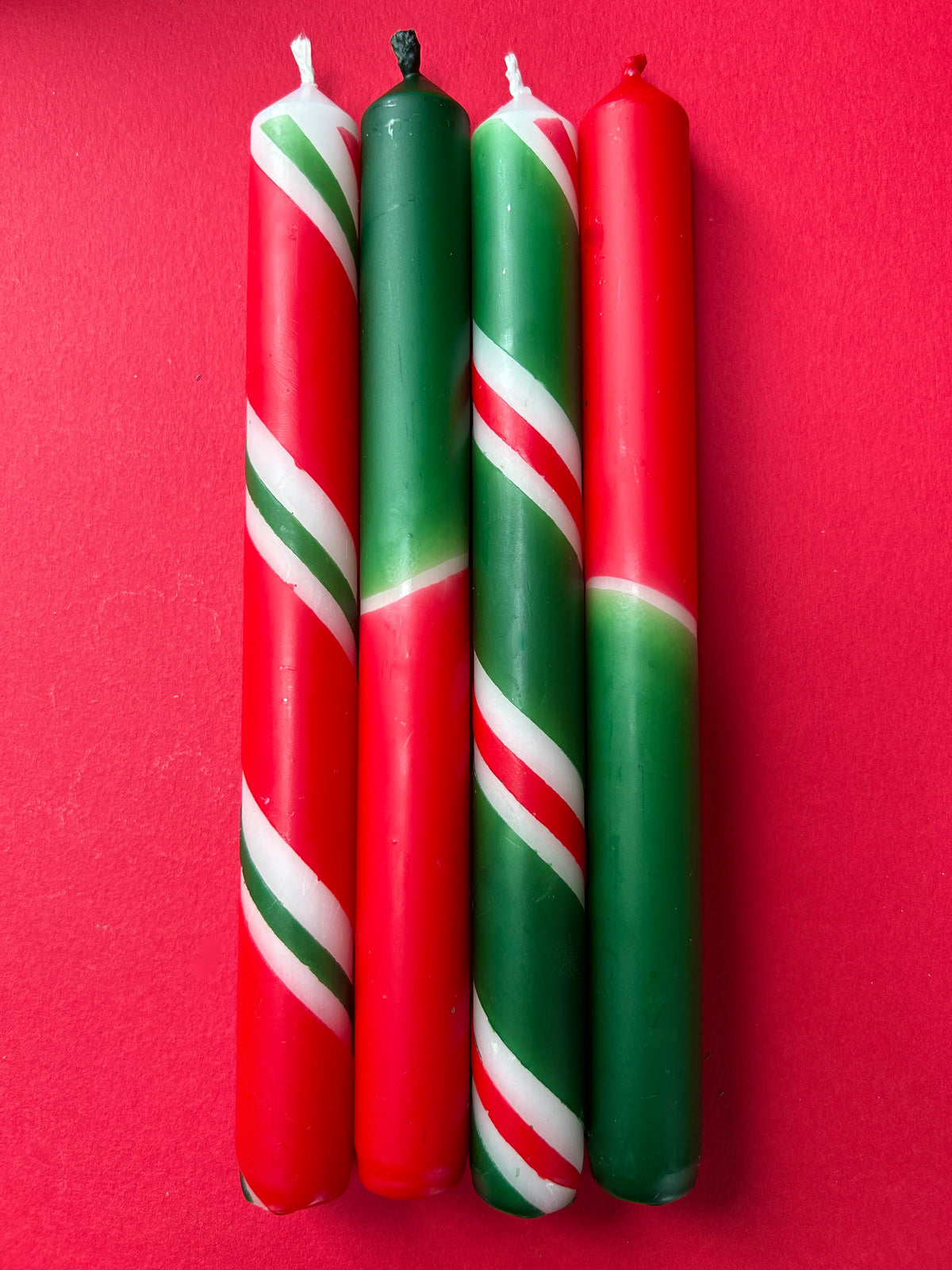 VINTAGE YULETIDE Dip Dye Dinner Candle Set of 4