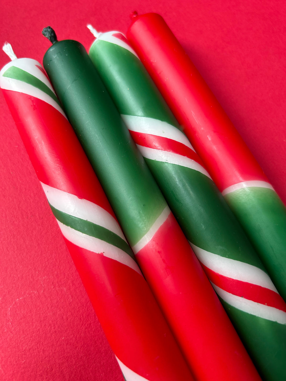 VINTAGE YULETIDE Dip Dye Dinner Candle Set of 4